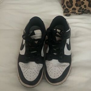 Nike Panda Dunks